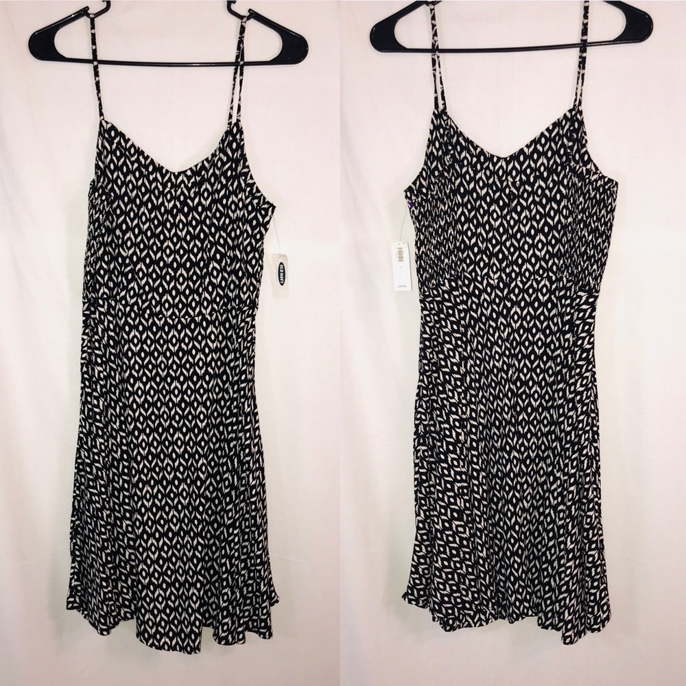 NWT Navy/White Old Navy Fit and Flare Dress